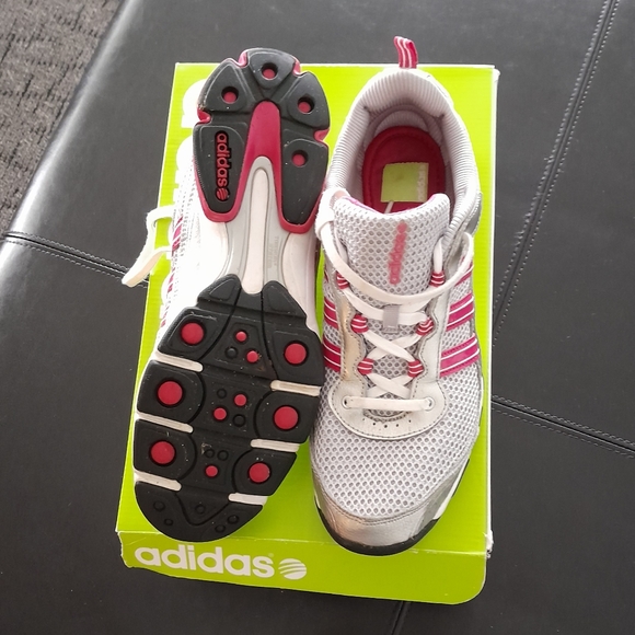 Adidas Raziya II women's sz 10. Perfect condition like new - Picture 3 of 7